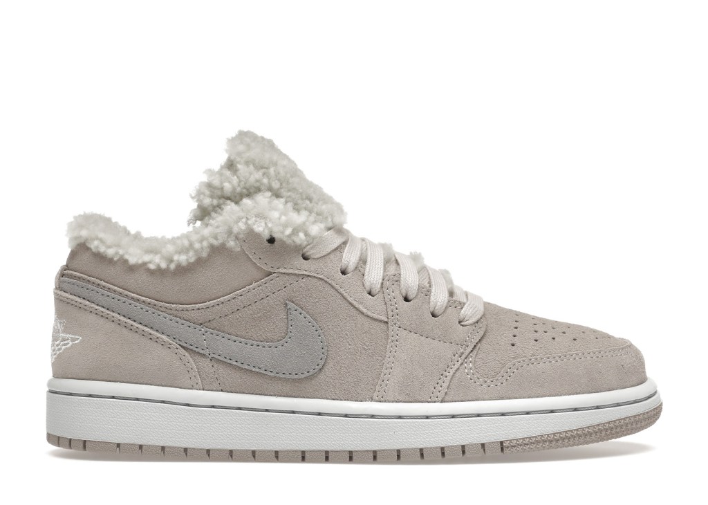 Jordan 1 Low SE Sherpa Fleece (Women's) a fleece lined Air Jordan